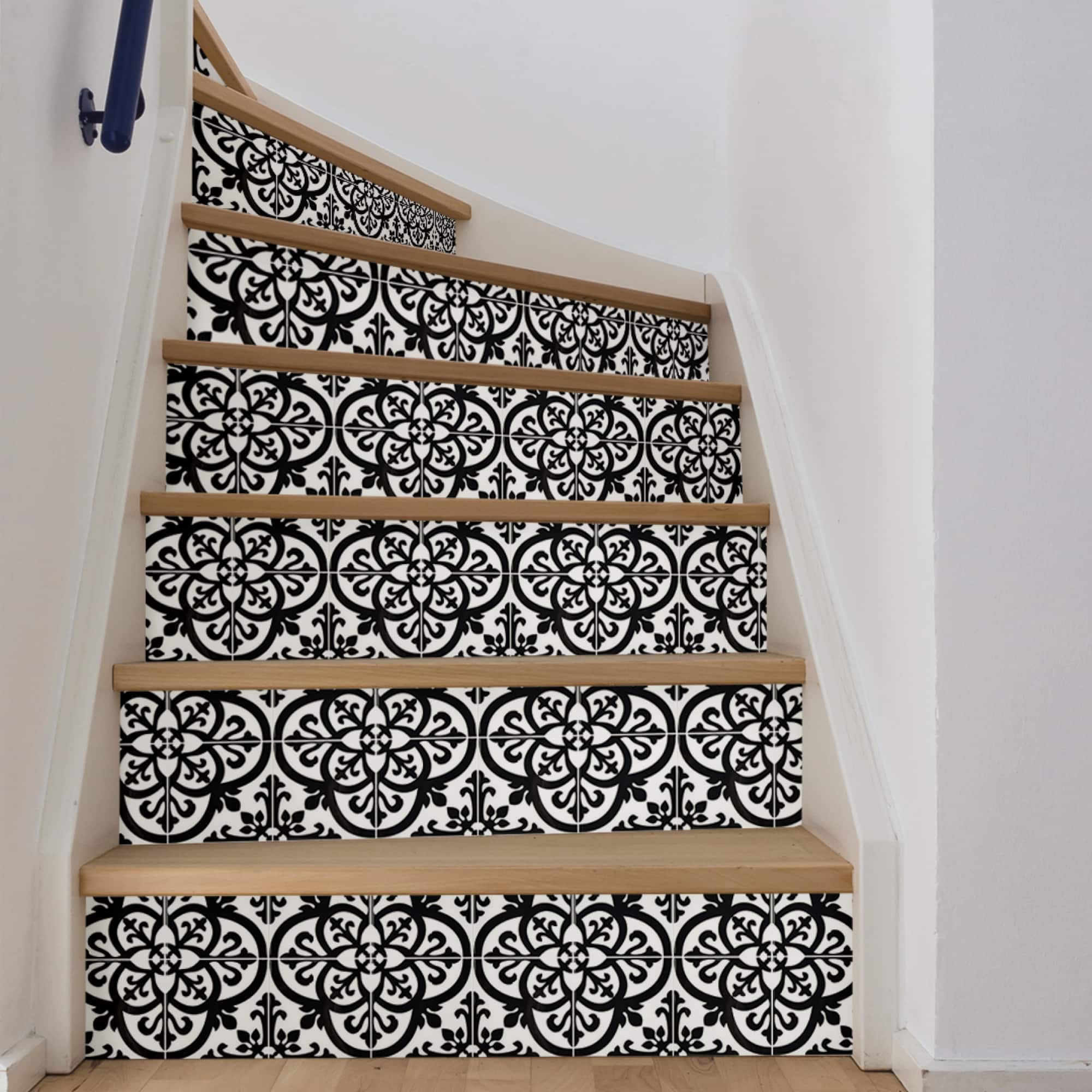 InHome Avignon Peel & Stick Backsplash Tiles